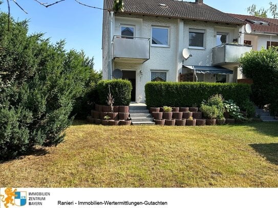 Erdgeschosswohnung inkl. neuwertiger Einbauküche, große Terrasse & Gartenanteil in begehrter Lage Erlangen - Alterlangen