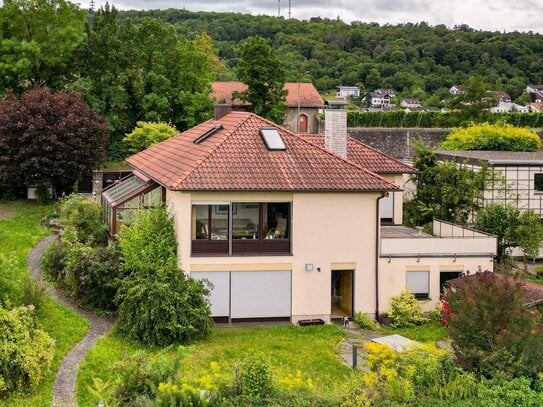 Blick über Würzburg: Einfamilienhaus in unverbaubarer Lage mit Weitblick