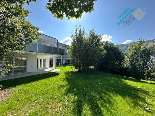 Unverbaubarer Blick ins Grüne, Privatgarten, große SW-Terrasse, Tageslichtbad, kurzfristig beziehbar