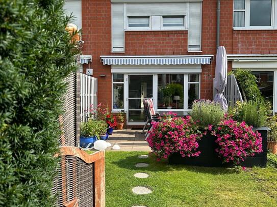 Attraktives und top ausgestattetes MRH mit Süd- West Terrasse und Carport in beliebter Ortslage