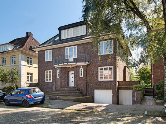 Wohnen in der Inselstraße - Teilsaniertes Stadthaus mit Wassergrundstück