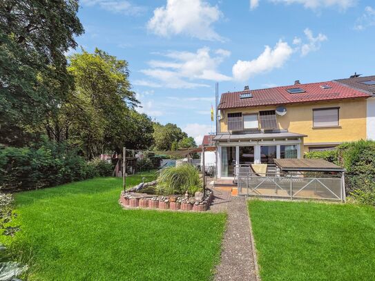 Charmantes Reihenendhaus in Nürtingen mit Wintergarten und Sauna