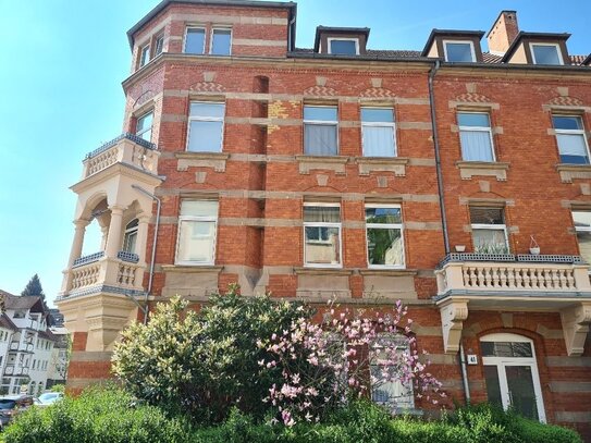 Altbauwohnung mit Terrasse und Herkulesblick