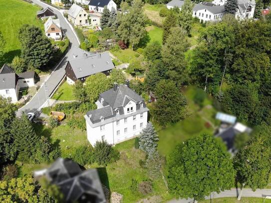 Stilvolles Mehrfamilienhaus im Erzgebirge zu verkaufen