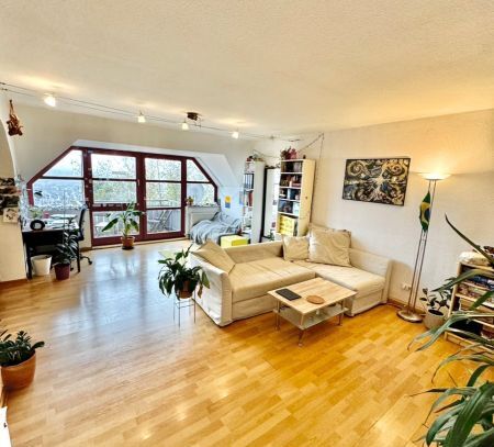 Freundliche und gepflegte 2 Zimmer Wohnung mit Balkon, Lutherstraße