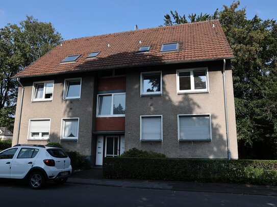 Bissingheim, Kapitalanlage: 1. Etage m. Balkon, Kaltmieteinn. € 550, 60 qm, schöne Aufteilung.