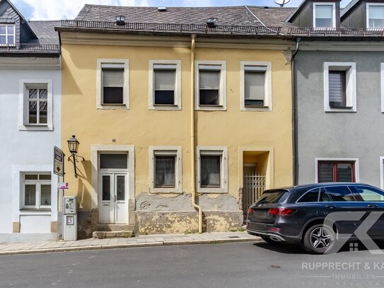 Renovierungsbedürftiges Altstadthaus für Handwerker in zentraler Lage von Marktredwitz