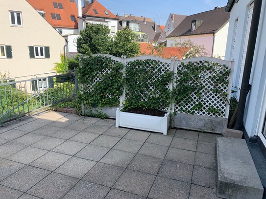 Sonnige 2,5 Zimmer-Wohnung mit großer Balkonterrasse in Freising Stadtmitte - Am Wörth Bestlage zum Selbstbezug