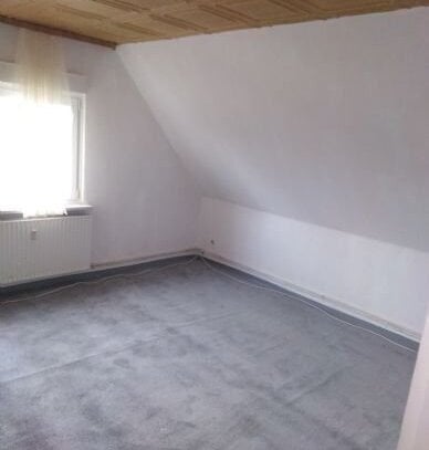 Sehr günstige Dachgeschosswohnung