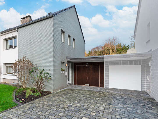 PHI AACHEN - Gemütliches Wohndomizil mit Garage und Balkon auf großem Grund in Aachen!