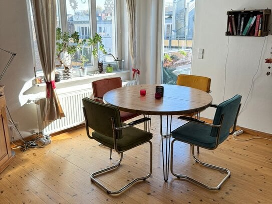 Möblierte 3,5 Zimmer Wohnung mit Dachterrasse auf Zeit (05.01.-30.06.25)