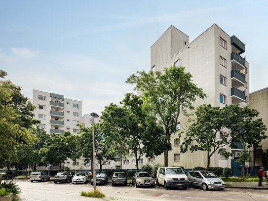 Gestalten Sie Ihre 3-Zimmer Wohnung in Staaken nach Ihren Wünschen - Balkon & Aufzug vorhanden