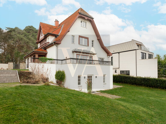 Herrlich repräsentative Landhausvilla in Bester Lage mit Wasserzugang in Kladow