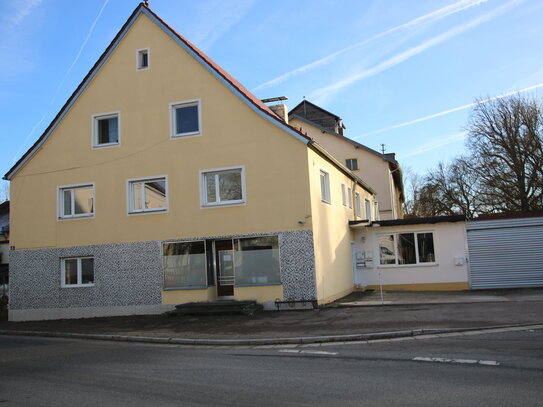 OH-83-23 Mehrfamilien- und Einfamilienwohnhaus in Niedertraubling unweit von Regensburg