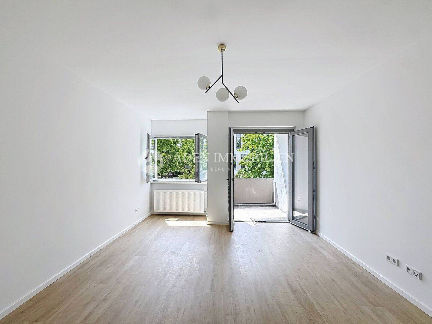 Helle 2-Zimmer-Wohnung mit Balkon und Parkplatz - Erstbezug Nach Sanierung - Photo 1