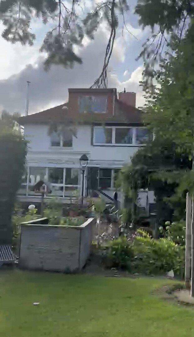 Großzügig wohnen mit Garten : 4-Zimmer-Wohnung in Berlin-Mahlsdorf - Foto 1
