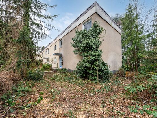 Bezugsfrei - Charmantes Reihenendhaus mit Garten, Keller und Kfz-Stellplatz in Berlin-Rudow