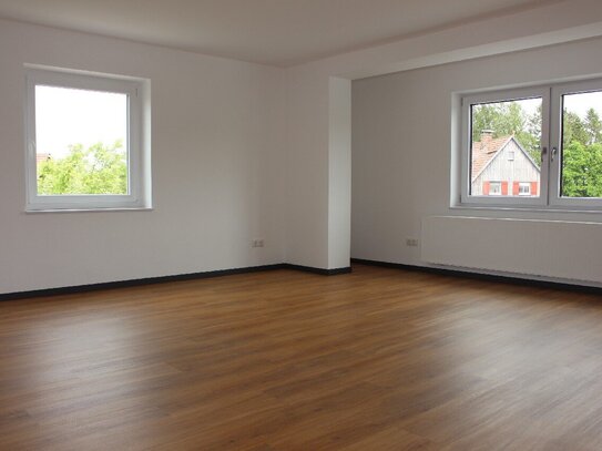 NEU! Zum verlieben schön! Wohlfühlwohnung mit großer Dachterrasse!