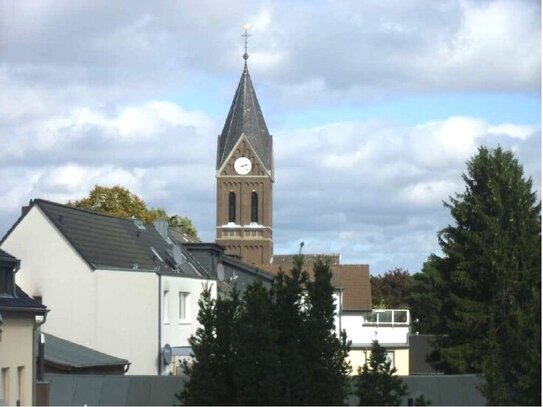 Charmantes Stadthäuschen mit Sonnendachterasse und Aussicht