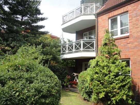 Zwei-Zimmer-Wohnung mit Terrasse in zentrumsnaher Lage von Ahrensburg!