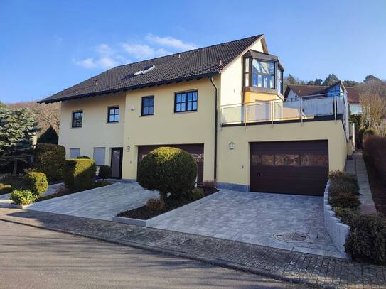 Familienfreundliches Wohnhaus in TOP Zustand - wohnen u arbeiten - Wintergarten - Schwimmbad - toller Fitnessbereich -…