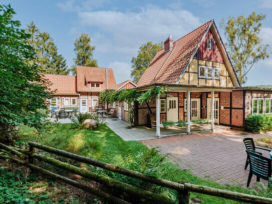 Ferien-/Wohn- oder Seminarhaus mit Betreibereinfamilienhaus in absoluter Idylle