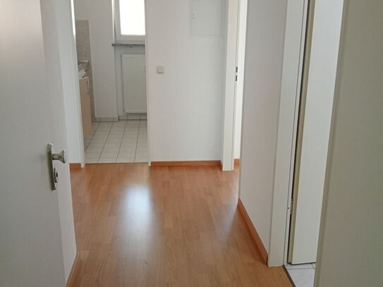 Bad Aibling, sonnige 2 Zimmerwohnung mit Lift u. Balkon, nahe am Kurpark. Nicht vermietet! inkl. TG