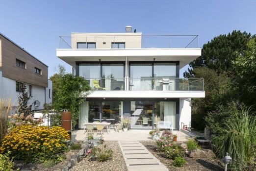 Neuwertige Eigentumswohnung mit großer Dachterrasse und Herkules-Blick in Harleshausen