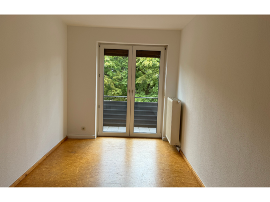 NEU renoviert - behagliche und gepflegte 4-ZImmer-Wohnung