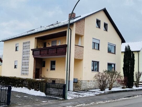 4 1/2-Zi./Küche/Bad-Wohnung im EG mit Balkon und Gartennutzung in Teublitz