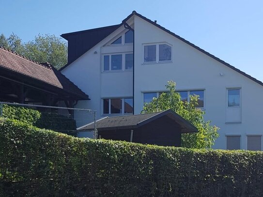 Dreifamilienhaus in bester Lage von Merzhausen