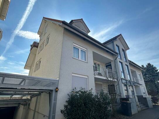 Gemütliche Dachgeschosswohnung mit Balkon!