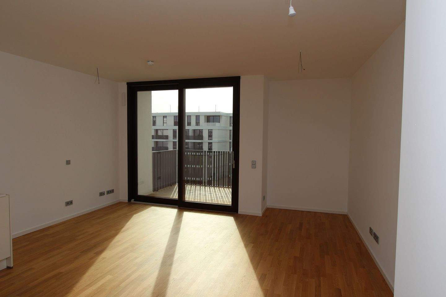 Nachmieter gesucht * 2 Zimmer Wohnung * Balkon * Teileinbauküche - Photo 1