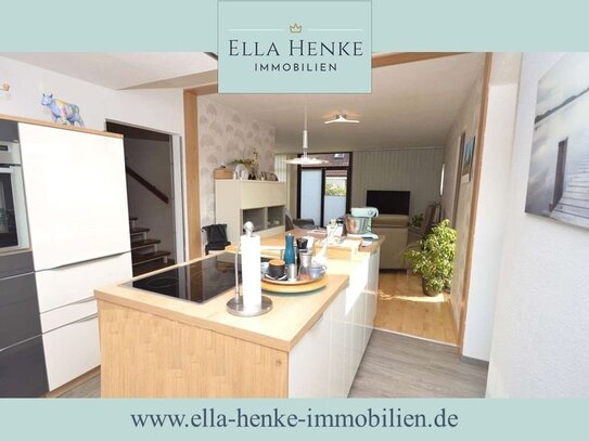 Schönes, modernes Einfamilienhaus mit 4 Zimmern + 2 Bädern in Feldrandlage..