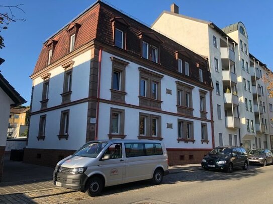 *** Frisch renovierte 2-Zimmer-Wohnung ***