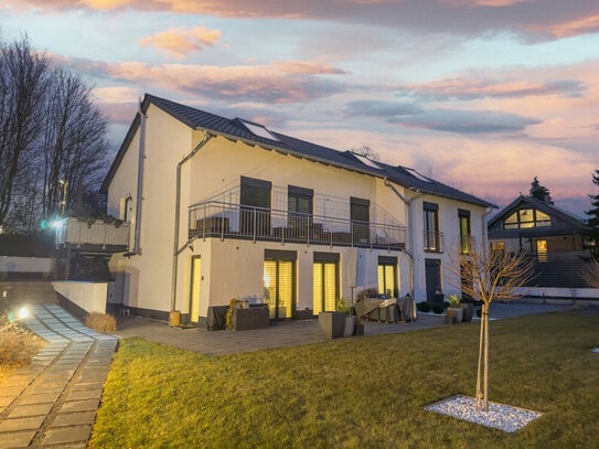 Moderne 2-Zimmer-Erdgeschosswohnung mit Garten und Stellplatz in gepflegtem Mehrfamilienhaus