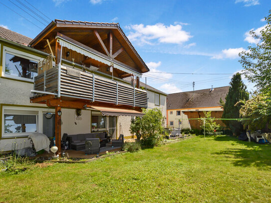 * Barrierefrei * Großzügige 5 ZKB Gartenwohnung mit Garage in ruhiger und idyllischer Lage!