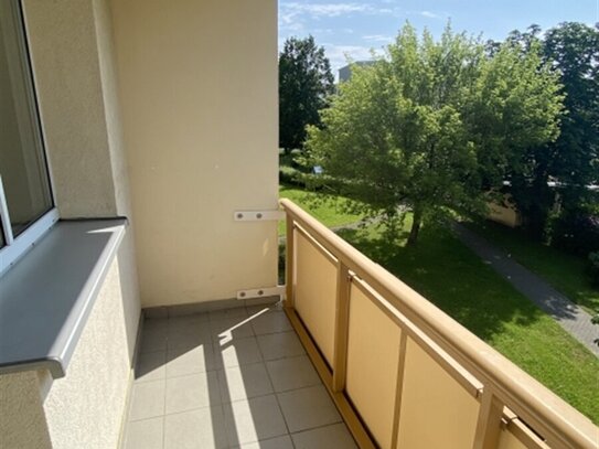 Schöne 3-Raum-Wohnung mit Balkon in Tinz