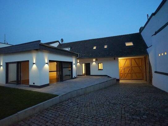 Sanierter Vierkanthof - feudale Wohnromantik für Individualisten