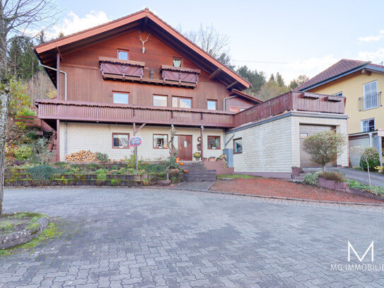 MG - Ein- bis Zweifamilienhaus mit Pool, Garten und Garage in ruhiger Lage von Wallhalben