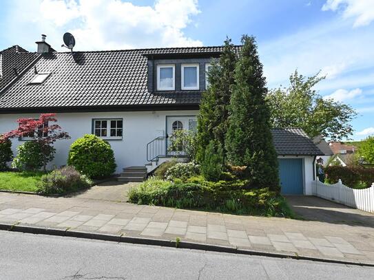 Saarner Lieblingsplatz für Zwei bis Vier! Modernes, einseitig angebautes Landhaus mit tollem Garten