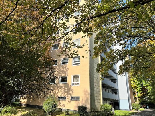 Frankfurt-Niederursel! Gut vermietete 3 Zimmer Wohnung mit Balkon.