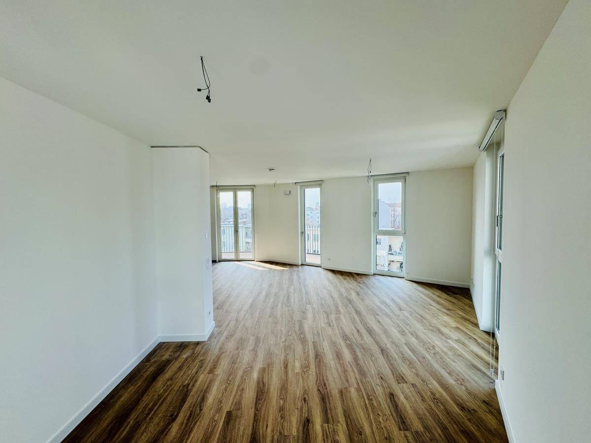 Wohnen im Erstbezugnach Bau! - durchdachter Grundriss & großzügiger Balkon - Photo 1