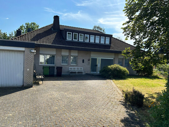 Großzügiges Einfamilienhaus mit großem Grundstück in ruhigem Wohngebiet von Waldbröl!