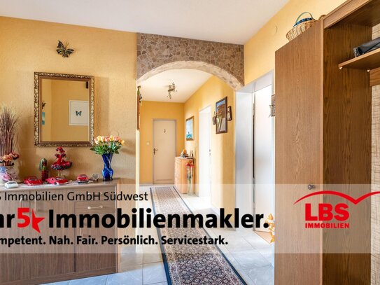 3-Zimmer-Wohnung mit Blick auf den Hohentwiel - Sanierte Wohnanlage!