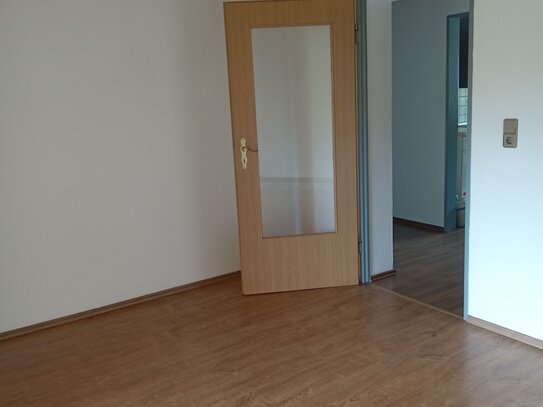 3 Zimmer Wohnung, 74 m², Komplettrenovierung 2012