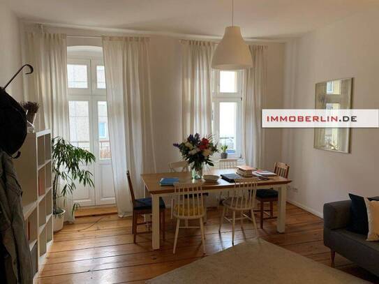 IMMOBERLIN.DE - Wunderbare Altbauwohnung mit Südwestbalkon in zentraler Lage