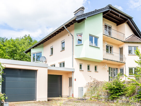 Modernes Mehrfamilienhaus in Igel mit Garten und 2 Garagen