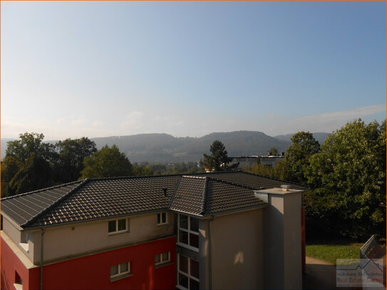 Gemütliche 3-Zimmer-Wohnung mit Balkon, Lift und Tiefgaragenstellplatz in Bad Säckingen