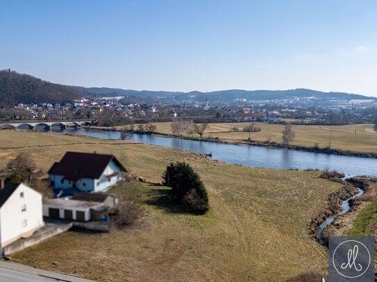 *TEILUNG MÖGLICH* Traumhaftes Baugrundstück mit Aussicht in zentraler Lage in Regenstauf